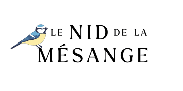Logo une mésange bleue sur une branche avec le nom du site : Le nid de la mésange