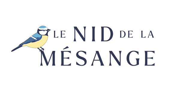 Logo une mésange bleue sur une branche avec le nom du site : Le nid de la mésange